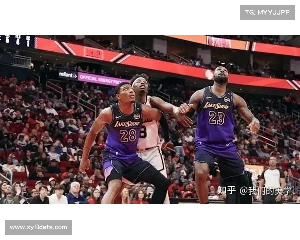 黄蜂135-117战胜湖人，鲍尔30分6篮板11助攻